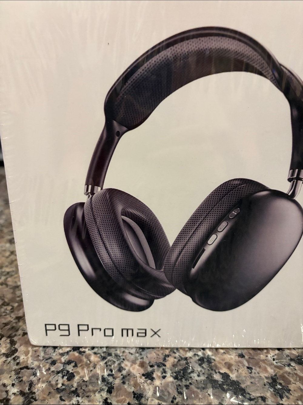 P9 Pro Max Wireless Over-Ear Headphones - Black